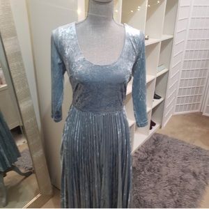 Velvet pleated dress by Eva Mendes